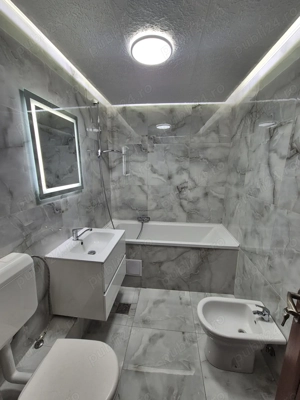  Apartament 2 camere, etaj 4   Bd. Independenței (Micro 17), Satu Mare | 290   