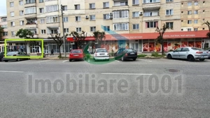Spatiu comercial cu vitrina stradala, 150 mp, Decebal, complex Meda