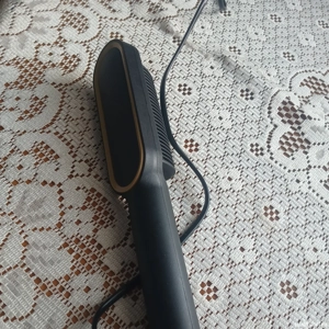 Perie electrica de îndreptare a părului 