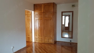 Rovine, zona garii, apartament doua camere, modificat in trei, etaj 2 din 4, centrala proprie. - imagine 5
