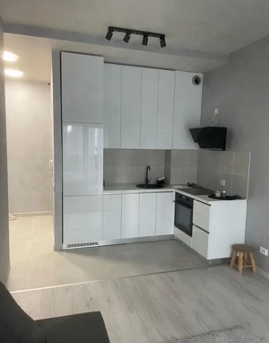 Apartament 2 Camere / 2 minute Metrou Mihai Bravu / 28 mp Gradina  - imagine 2