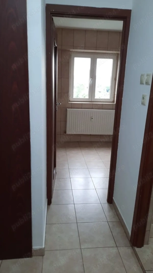 Garsonieră spațioasă în bloc mixt reabilitat termic și renovat, parc Sebastian - imagine 4