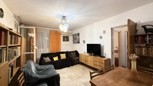 3 Camere | 9 min Metrou Titan