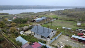 Casa/Vila de vanzare Harsova, Constanta, langa canalul Dunare-Marea Neagra