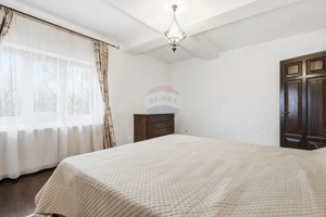 Casă/Vilă de Vânzare cu 5 camere,  Teren 757mp - Iasi - Hlincea - imagine 14