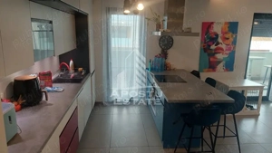 Apartament 3 camere, Centrala, Pet frendly, 2 Locuri de Parcare - imagine 4