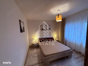 Apartament cu 3 Camere, Renovat recent, Centrala proprie, Lift - imagine 3