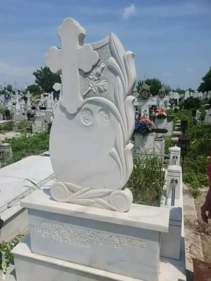 loc veci cimitirul Mihai Bravu