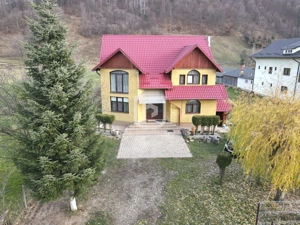 Casa cu 4 dormitoare | strada Manastirii | Gura Humorului