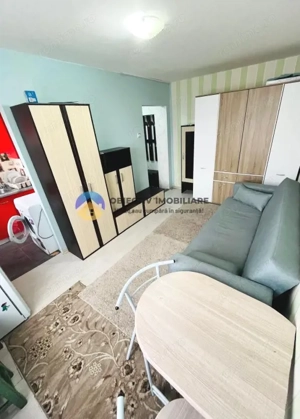 Garsonieră DĂRMĂNEȘTI, etaj 3  bloc de apartamente