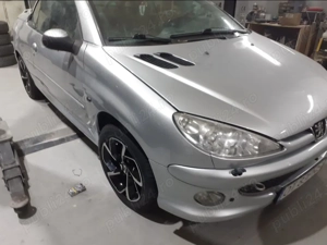 Peugeot 206 cc an fabricatie 2004