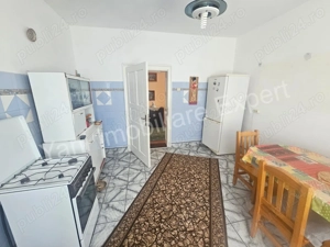 Casă + 6100 mp teren de vânzare în comuna Cepari, sat Urluiești, județ Argeș. - imagine 7