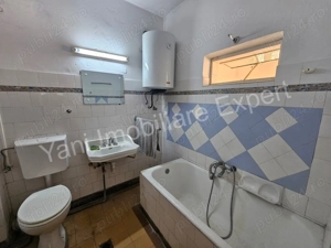 Casă + 6100 mp teren de vânzare în comuna Cepari, sat Urluiești, județ Argeș. - imagine 8