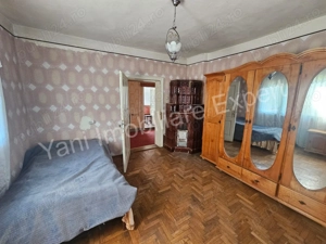 Casă + 6100 mp teren de vânzare în comuna Cepari, sat Urluiești, județ Argeș. - imagine 11