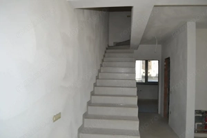 Duplex modern cu grădină și două locuri de parcare - imagine 10