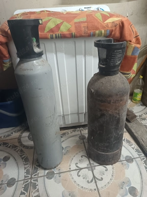 Vând butelii de CO2 pentru butoaie de bere