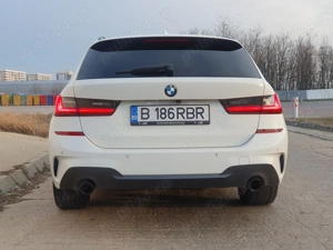 BMW Seria 3 320d xDrive at mhev - imagine 5