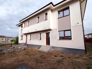 Duplex modern - suprafete generoase - zona excelenta - posibilitate alegere finisaje