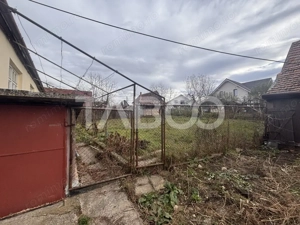 Casa individuala de vanzare cu 3 camere 1020 mp teren in Hamba - imagine 7