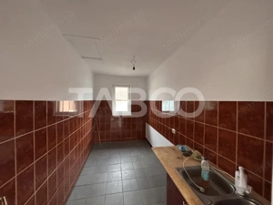 Casa individuala de vanzare cu 3 camere 1020 mp teren in Hamba - imagine 10