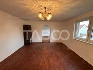 Casa individuala de vanzare cu 3 camere 1020 mp teren in Hamba - imagine 12