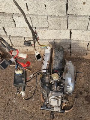 Vând motor scuter gy6