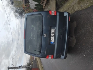 Vand trransporter caravelle 8+1 incris acte la zi valabile inca 6 luni.an de fabricatie 2007. - imagine 2