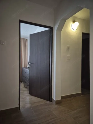 Aproape de Sala Olimpia. Bloc izolat. Renovat complet. - imagine 5