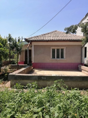 Casa renovabila cu teren mare central Techirghiol - imagine 2