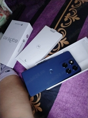 Vând telefon motorola nou!