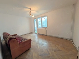 Orizont - MegaImage, Apartament 3 camere, decomandat, etaj 3 din 4 - imagine 2