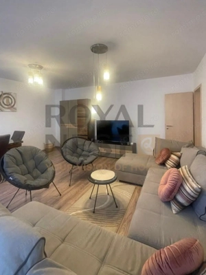 De inchiriat apartament cu 2 camere in Tractorul