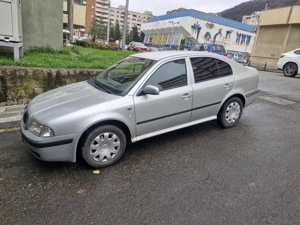 Vând Skoda Octavian, Motor 1.6 benzină, 16 valve, An fabricație 2002