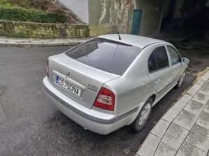 Vând Skoda Octavian, Motor 1.6 benzină, 16 valve, An fabricație 2002 - imagine 2