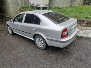Vând Skoda Octavian, Motor 1.6 benzină, 16 valve, An fabricație 2002 - imagine 4
