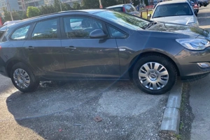 Opel Astra J sport tourer cu webasto din fabrica - imagine 4