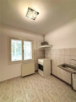 LUNEI - ETAJ 1 - BLOC IZOLAT - GARAJ SUB BLOC+BOXA - 3 CAMERE - 2 BAI - CENTRALA PROPRIE - imagine 5