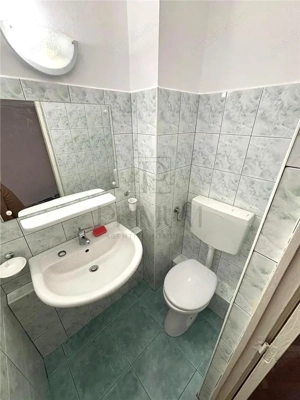 LUNEI - ETAJ 1 - BLOC IZOLAT - GARAJ SUB BLOC+BOXA - 3 CAMERE - 2 BAI - CENTRALA PROPRIE - imagine 6