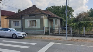 Ultracentral  la Halmeu  Casa de vanzare  pe colt de intre  strada principala si uzineiprincipala  - imagine 5