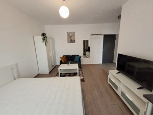 Garsoniera de vanzare Regie