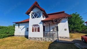 Casă de vânzare în comuna Șuici, sat Rudeni, județ Argeș.