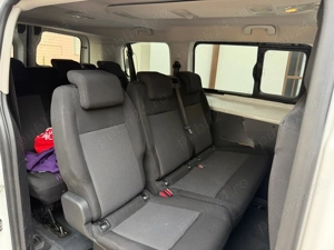 Urgent microbuz  vivaro ,merită văzut ,poate fi deductibil  - imagine 2