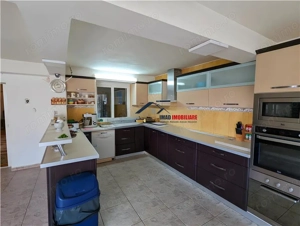 Vila Impresionanta cu peisaj de poveste   Teren 12.000 mp - Candesti, Dambovita - imagine 9
