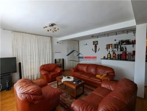Vila Impresionanta cu peisaj de poveste   Teren 12.000 mp - Candesti, Dambovita - imagine 5