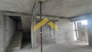 Casa la rosu de vanzare in localitatea Fantanele - imagine 4