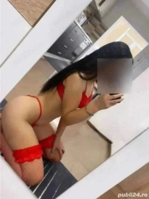 buna ma cheama ioanna am 21 de ani 