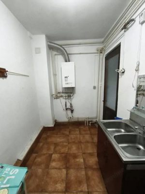 De închiriat: casă spațioasă cu terasă și garaj – Domenii - imagine 10