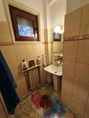 De închiriat: casă spațioasă cu terasă și garaj – Domenii - imagine 11