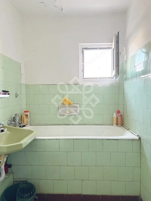 Apartament cu 4 camere de vanzare la etajul 3 in Nufarul - imagine 4