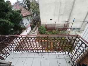 De închiriat: casă spațioasă cu terasă și garaj – Domenii - imagine 18